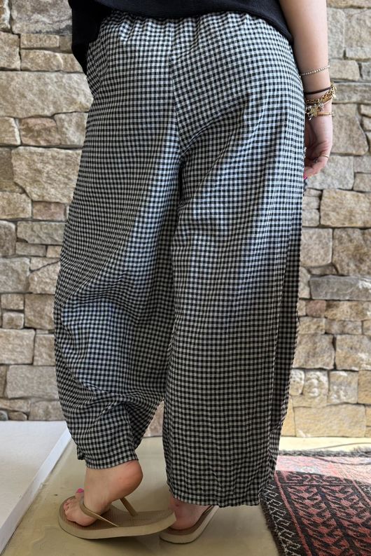 Arbi Gingham 7/8 Barrel Pant Black